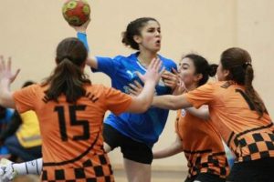 Osmangazili hentbolcular deplasmanda kazandı