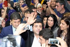 HDP'nin 's&uuml;rprizleri': Sandığı nasıl etkiler?