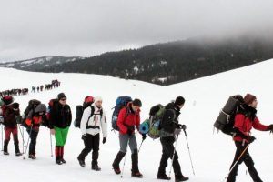 Bursa'da dağcılar, Ata'yı anmak i&ccedil;in 10. kez zirve yaptı