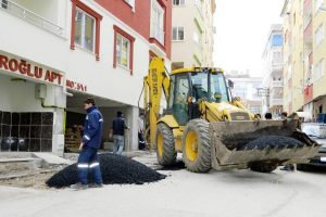 Mudanya Belediyesi asfalt sezonunu erken a&ccedil;tı