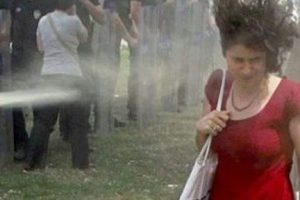 ''Kırmızılı kadın'' davasında polisler birbirini su&ccedil;ladı