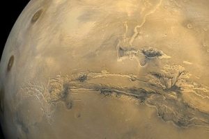 Mars'ta 1,6 kilometre derinliğinde okyanus!