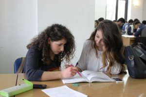 Ders &ccedil;alışırken bu m&uuml;ziği dinleyin !