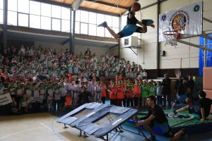 Okul sporları Yenişehir'i şenlendirdi