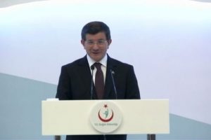 Sağlık &ccedil;alışanlarına şiddet uygulayan yandı