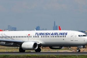 THY u&ccedil;ağının seferi tuvaletindeki koku nedeniyle iptal edildi