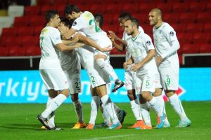 Bursaspor yeni seri peşinde!
