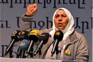 'Ya IŞİD ile K&uuml;rtleri yok edecekler, ya da...'