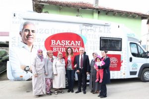 Bozbey makamını yine mahalleye taşıdı