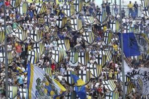 Parma taraftarı kul&uuml;b&uuml;ne sahip &ccedil;ıktı