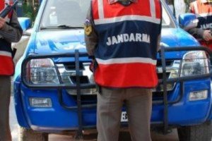 Jandarma ekiplerine ateş a&ccedil;ıldı: 1 yaralı