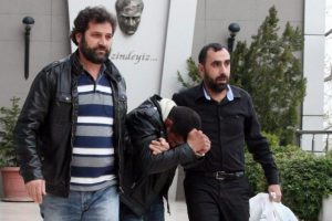 Bursa'da akılalmaz olay! &Ouml;nce dolandırdı 1 g&uuml;n sonra...