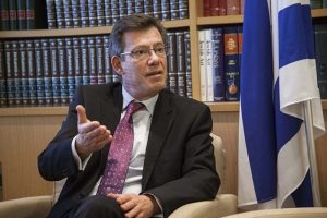 'Kafa kesmek i&ccedil;in balta satın almıyoruz'
