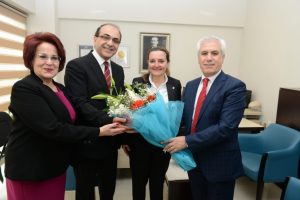 Bozbey Tıp Bayramı'nda sağlık emek&ccedil;ilerini unutmadı