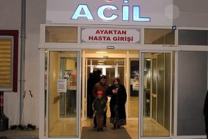79 kişi  zehirlendi