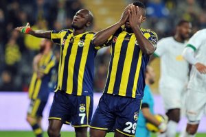 Fenerbah&ccedil;e geriye d&uuml;şt&uuml;ğ&uuml; ma&ccedil;ları &ccedil;eviremiyor