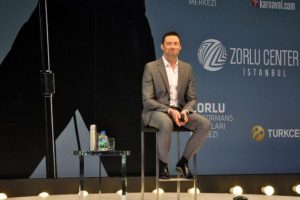 'Kısmen T&uuml;rk' bir star: Hugh Jackman !
