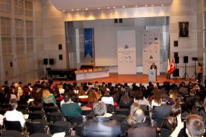 Osmangazi'ye 'E-atık Kahramanı &Ouml;d&uuml;l&uuml;'
