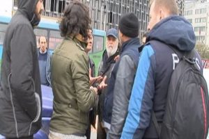 Taksim'de 'patenci &ccedil;ocuk' gerginliği