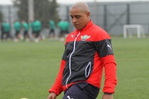 Carlos Akhisar'da &ccedil;ıtayı y&uuml;kseltti