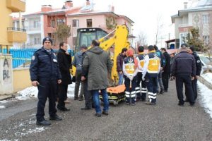 Sokak ortasında kadın cesedi !