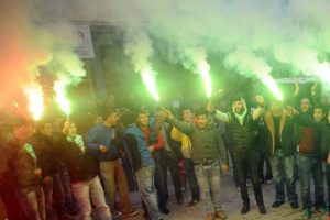 Bursaspor taraftarları &Ccedil;anakkale şehitleri i&ccedil;in y&uuml;r&uuml;yecek