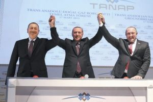 Enerjinin ipek yolu i&ccedil;in tarihi adım atıldı