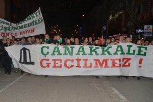 Bursa &Ccedil;anakkale şehitleri i&ccedil;in y&uuml;r&uuml;d&uuml;!