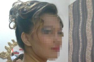 Bursalı gen&ccedil; kız gece kul&uuml;b&uuml;nde bulundu!