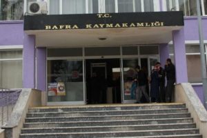 Kaymakamlığa pompalı t&uuml;fekle girdi