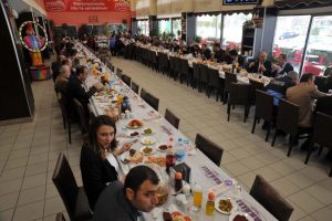 Bursa'da şehit ve gazi yakınlarına &ouml;zel yemek