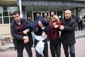 Film gibi soygunun failleri yakalandı