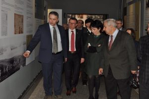'Burası Sakin, Karşı Kıyıda Cephe Var'