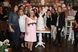 Aylin Yapıcı'ya S&uuml;rpriz Baby Shower partisi...