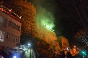 Bursaspor &Ccedil;anakkale şehitleri i&ccedil;in y&uuml;r&uuml;d&uuml;