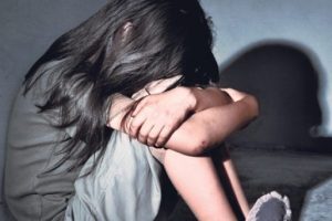 Cinsel istismardan yargılanan 3 liseliye ceza yağdı