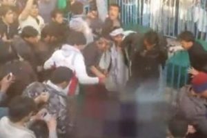 Kur'an-ı Kerim'i yaktığı iddia edilen kadın lin&ccedil; edildi