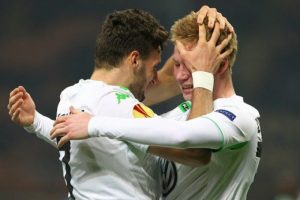 Wolfsburg Inter'i kupanın dışına itti!