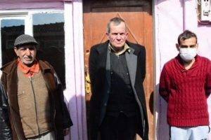 Komşusu gence b&ouml;breğini verdi