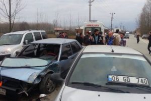 Asker uğurlama yolunda kaza: 5 yaralı