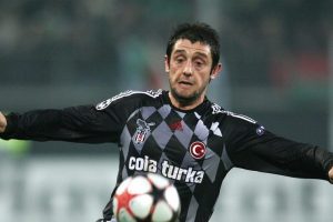Nihat Kahveci'den Tolga Zengin tweeti