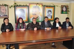 HDP'den G&uuml;ndoğdu'daki nevruza &ccedil;ağrı