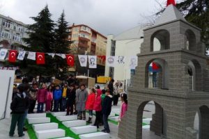 Avcılar'daki '&Ccedil;anakkale Destanı Platosu'nda tarih dersi