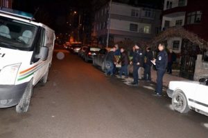 Abdullah G&uuml;l'&uuml;n akrabası evinde &ouml;l&uuml; bulundu