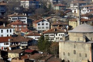 Taş minare ustaları teknolojiye direniyor