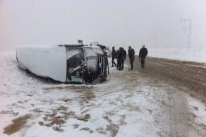Y&uuml;ksekova'da kaza: 9 yaralı