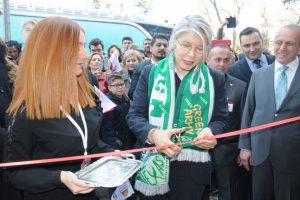 "&Uuml;lkenin geleceği i&ccedil;in her t&uuml;rl&uuml; &ouml;neriyi değerlendiririz"