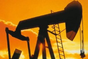 Şok tahmin: Petrol 15 dolara kadar d&uuml;şebilir