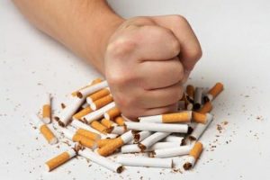 Sigarayı bırakmada &uuml;cretsiz ila&ccedil; d&ouml;nemi yeniden başladı