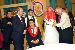 Madalyalı gaziye g&ouml;rkemli d&uuml;ğ&uuml;n